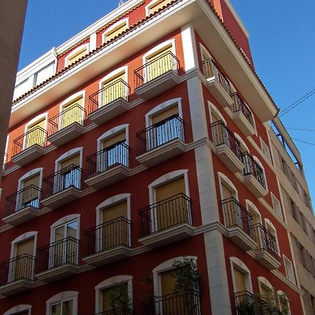 Family And Friends -Alicante Center Экстерьер фото